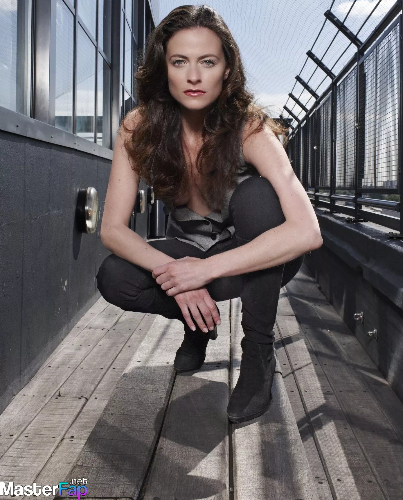 Lara Pulver Free Nudes Album 34 Pictures | MasterFap.net