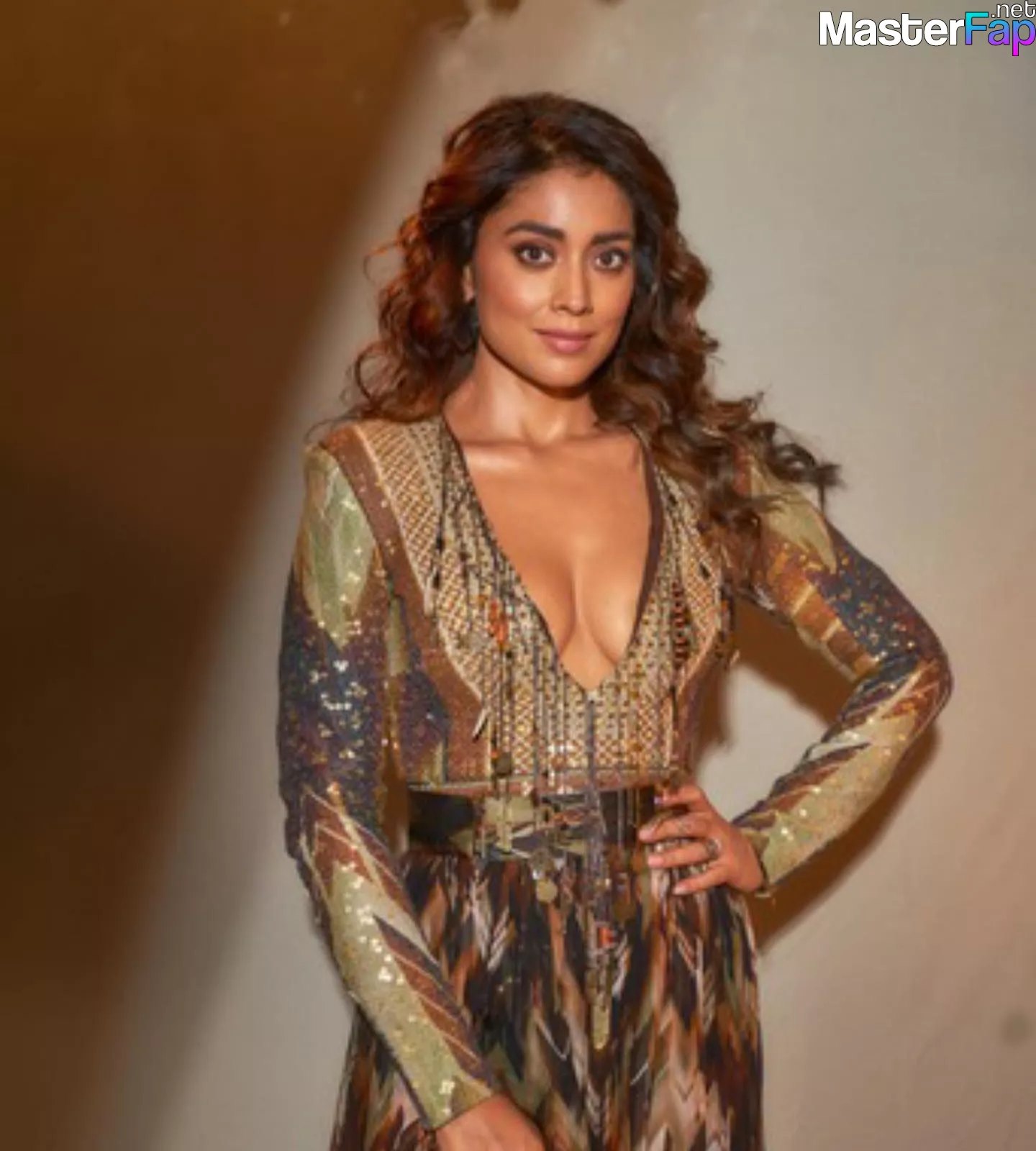 Shriya Saran Free Nudes Album 10 Pictures | MasterFap.net