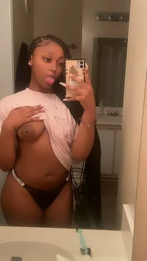 0nlyniaa OnlyFans Leaked Free Thumbnail Picture - #E9G0dW3xZb