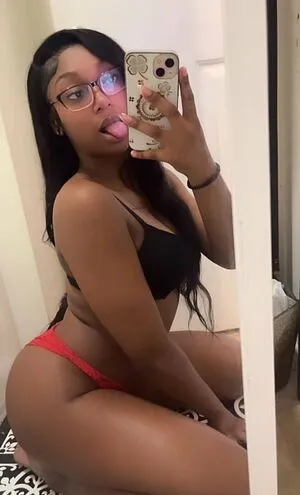 0nlyniaa OnlyFans Leaked Free Thumbnail Picture - #tiXUSGFEGz