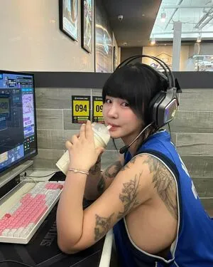 171jun1999 OnlyFans Leaked Free Thumbnail Picture - #hZgWq8P59q