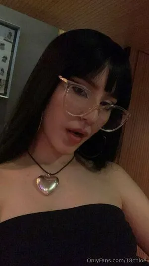 18chloe OnlyFans Leaked Free Thumbnail Picture - #qwQ5P4jojV