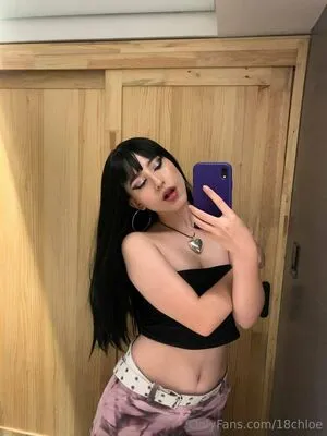 18chloe OnlyFans Leaked Free Thumbnail Picture - #rH8aVHdPVp