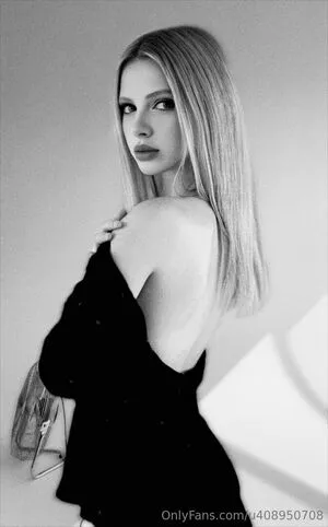 18y O Anna OnlyFans Leaked Free Thumbnail Picture - #z6gW4wFu9y