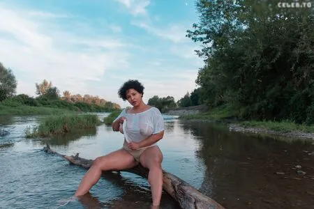  OnlyFans Leaked Free Thumbnail Picture - #8jAS9osx3g