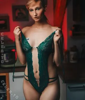 2003 Virgie OnlyFans Leaked Free Thumbnail Picture - #KCxYo48Sax