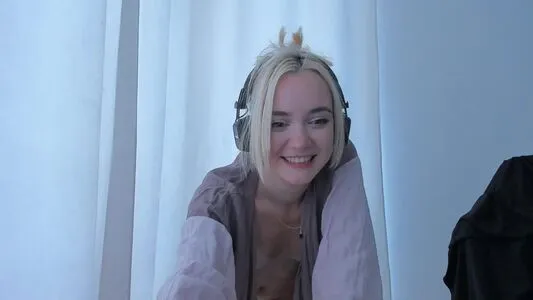 2b OnlyFans Leaked Free Thumbnail Picture - #KlIaxIr1oB