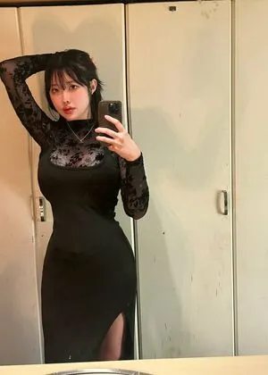 2lyn_98 OnlyFans Leaked Free Thumbnail Picture - #V1nejtNCMX