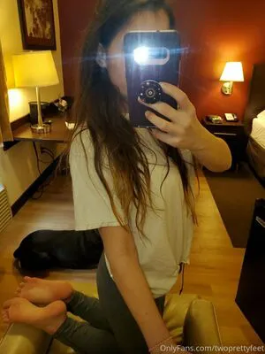 2prettyfeet OnlyFans Leaked Free Thumbnail Picture - #8MEHSHMsjU