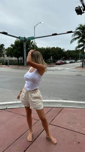  OnlyFans Leaked Free Thumbnail Picture - #1acWBvzUC1