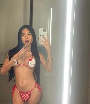 3rinsiren OnlyFans Leaked Free Thumbnail Picture - #1re6F7d0Kb