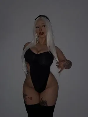 777launica OnlyFans Leaked Free Thumbnail Picture - #MjmkQ6Nl83