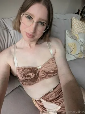 Aaamaryllisss OnlyFans Leaked Free Thumbnail Picture - #lt2hyK3ZJW