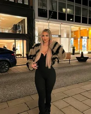 Aaliyah OnlyFans Leaked Free Thumbnail Picture - #sL8UNGZuDn
