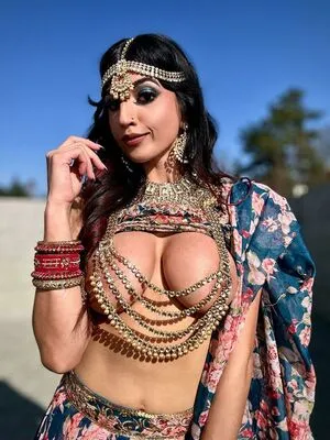 Aaliyah Yasin OnlyFans Leaked Free Thumbnail Picture - #Gx4wKc9wW4