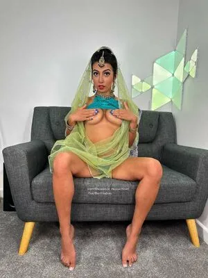 Aaliyah Yasin OnlyFans Leaked Free Thumbnail Picture - #pK2oxl0N9T