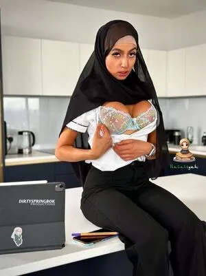 Aaliyah Yasin OnlyFans Leaked Free Thumbnail Picture - #vT2jjzYW3D