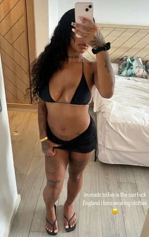 Aaliyahbhadxx OnlyFans Leaked Free Thumbnail Picture - #PoNNzFd4LH