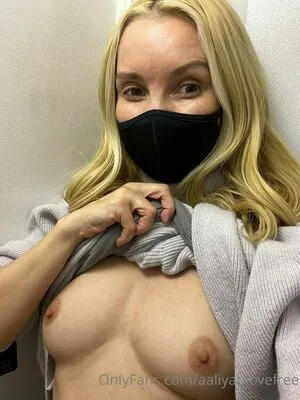 Aaliyahlovefree OnlyFans Leaked Free Thumbnail Picture - #IxJa9yP9ox