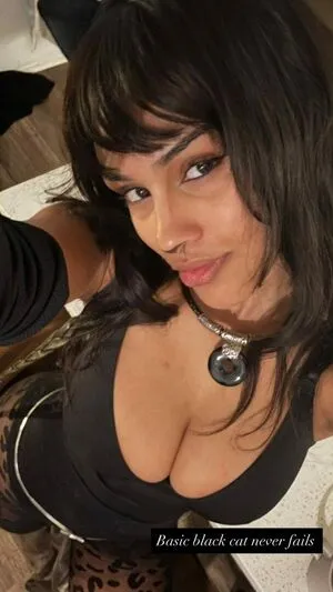 Aaliyeezy OnlyFans Leaked Free Thumbnail Picture - #EcdBHgJHKO