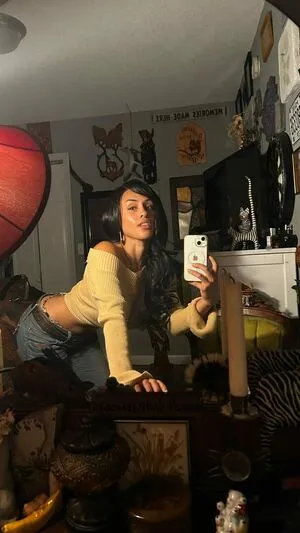 Aaliyeezy OnlyFans Leaked Free Thumbnail Picture - #MzulwTyd64