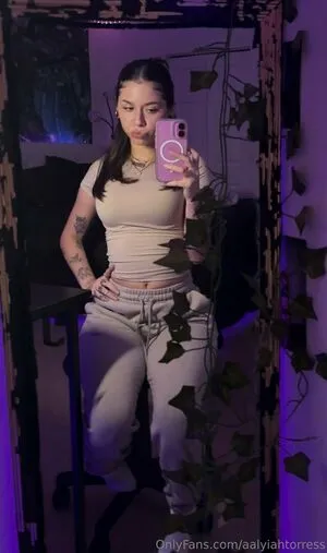 Aalyiahtorress OnlyFans Leaked Free Thumbnail Picture - #F90euQzAhN