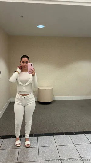 Aalyiahtorress OnlyFans Leaked Free Thumbnail Picture - #OiMwxTMgyL