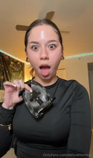 Aalyiahtorress OnlyFans Leaked Free Thumbnail Picture - #U7m6SRRGgx