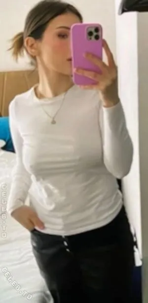 Aanyskh OnlyFans Leaked Free Thumbnail Picture - #LLZdB8P6b0