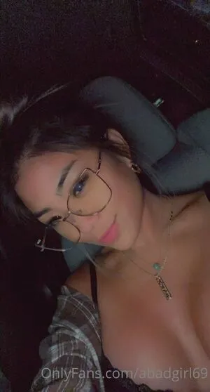 Abadgirl69 OnlyFans Leaked Free Thumbnail Picture - #5H4YK5IIFu