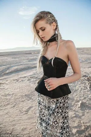 Abbey Lee OnlyFans Leaked Free Thumbnail Picture - #24rUHdOnrk