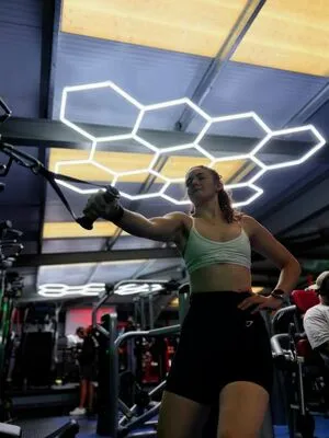 Abbi Pulling OnlyFans Leaked Free Thumbnail Picture - #WMWCdgI2WS