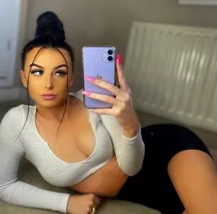 Abbie Griffiths OnlyFans Leaked Free Thumbnail Picture - #0wyUZvUDxq