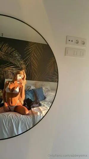 Abbie Hall OnlyFans Leaked Free Thumbnail Picture - #JcnU7703po
