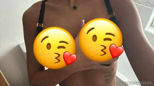 Abbie Hall OnlyFans Leaked Free Thumbnail Picture - #UqOG3OCMnp