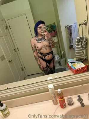 Abbiegrace01 OnlyFans Leaked Free Thumbnail Picture - #93mWD4qTel