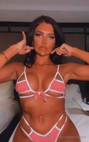 Abbieholborn OnlyFans Leaked Free Thumbnail Picture - #djAWeaAxch