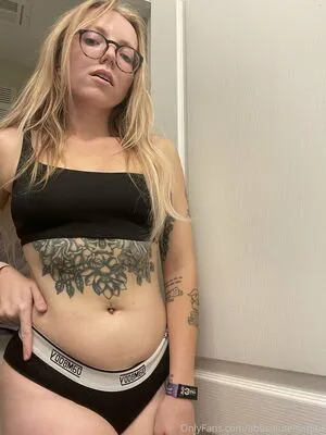 Abbsoluteltyabbs OnlyFans Leaked Free Thumbnail Picture - #rs9n6bkDAR