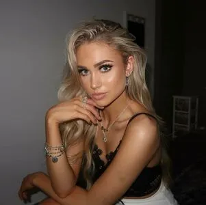 Abby Benson OnlyFans Leaked Free Thumbnail Picture - #WCiepIZ2Uk