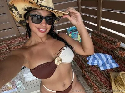 Abella Anderson OnlyFans Leaked Free Thumbnail Picture - #FMgDIBumDp