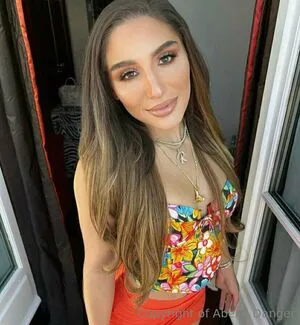 Abelladanger OnlyFans Leaked Free Thumbnail Picture - #9QWxZnbhM2