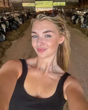 Abi Coombes OnlyFans Leaked Free Thumbnail Picture - #Vt5k1RsGyV