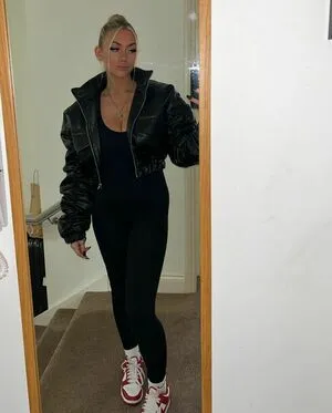 Abi Greasley OnlyFans Leaked Free Thumbnail Picture - #64PdiBElDU