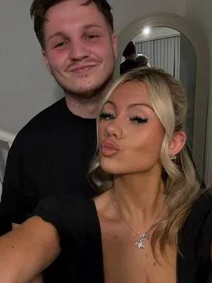 Abi Greasley OnlyFans Leaked Free Thumbnail Picture - #7YvCPs0bM7