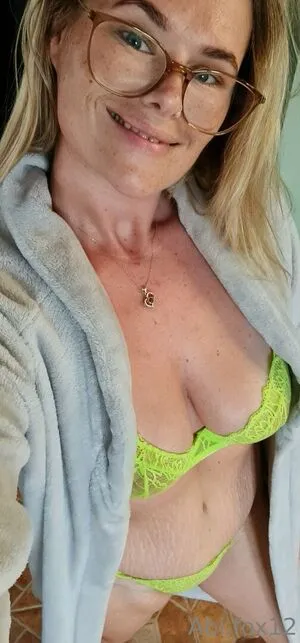 Abifox12xxx OnlyFans Leaked Free Thumbnail Picture - #1znAm0hy92