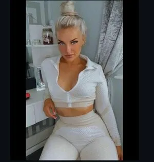 Abigail Holder OnlyFans Leaked Free Thumbnail Picture - #HCNE87PCxC