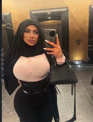 Abir Zrk OnlyFans Leaked Free Thumbnail Picture - #pWnE5THWus