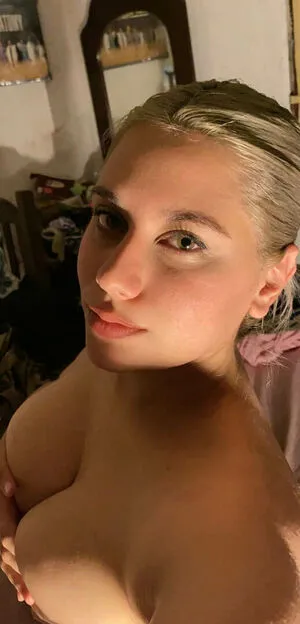 Abril Buffet OnlyFans Leaked Free Thumbnail Picture - #4PK5Qcimfg