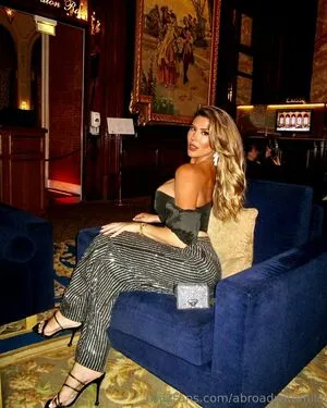 Abroadwithmila OnlyFans Leaked Free Thumbnail Picture - #604uL9hXxw