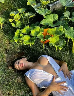 Abroadwithmila OnlyFans Leaked Free Thumbnail Picture - #HPi5dL3hGR